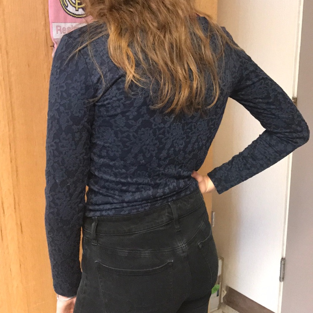 American Eagle crop top - Picture 2 of 2